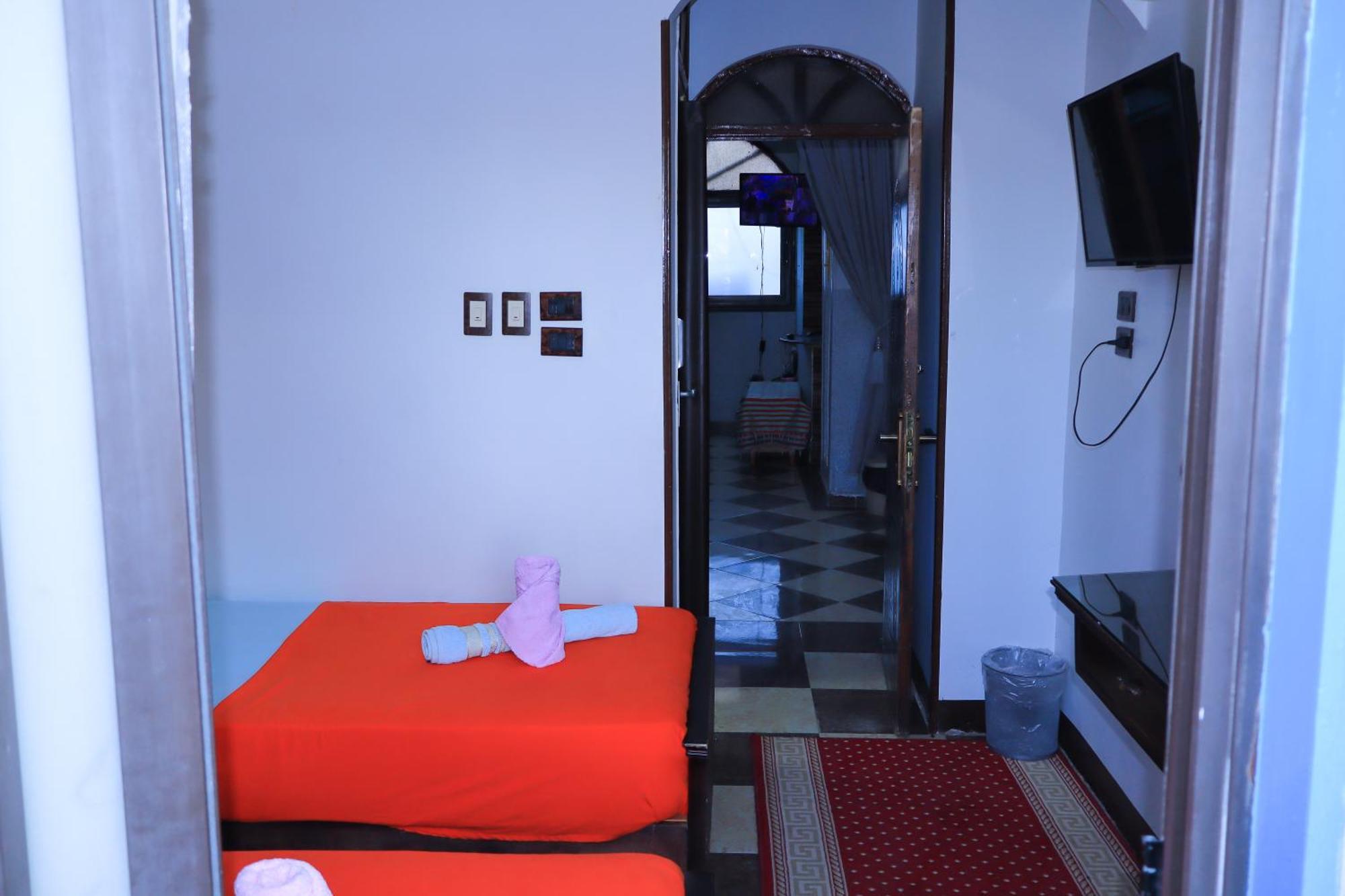 Отель Bayt Zaina - Nubian Hospitality House Асуан Экстерьер фото