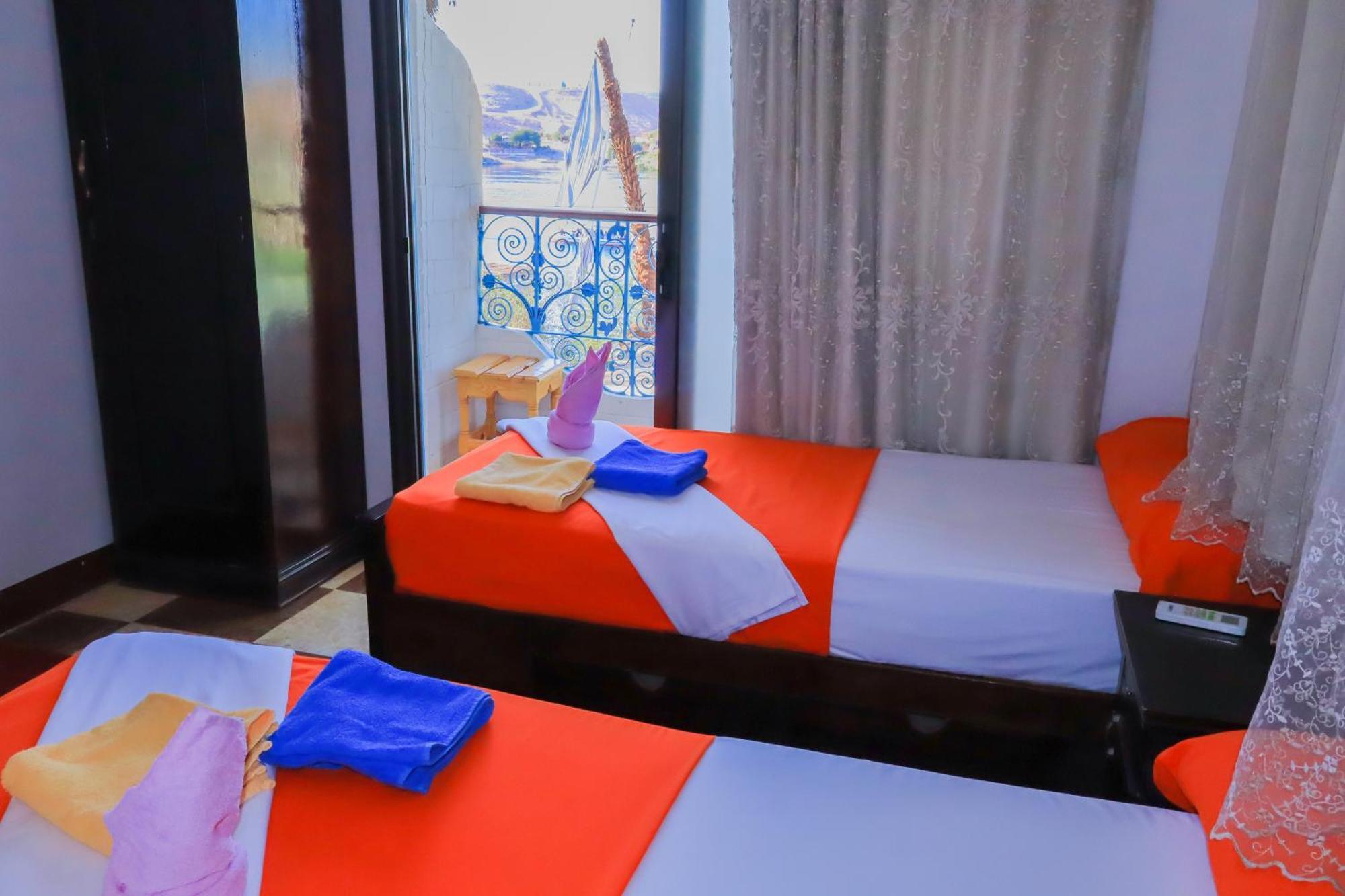 Отель Bayt Zaina - Nubian Hospitality House Асуан Экстерьер фото