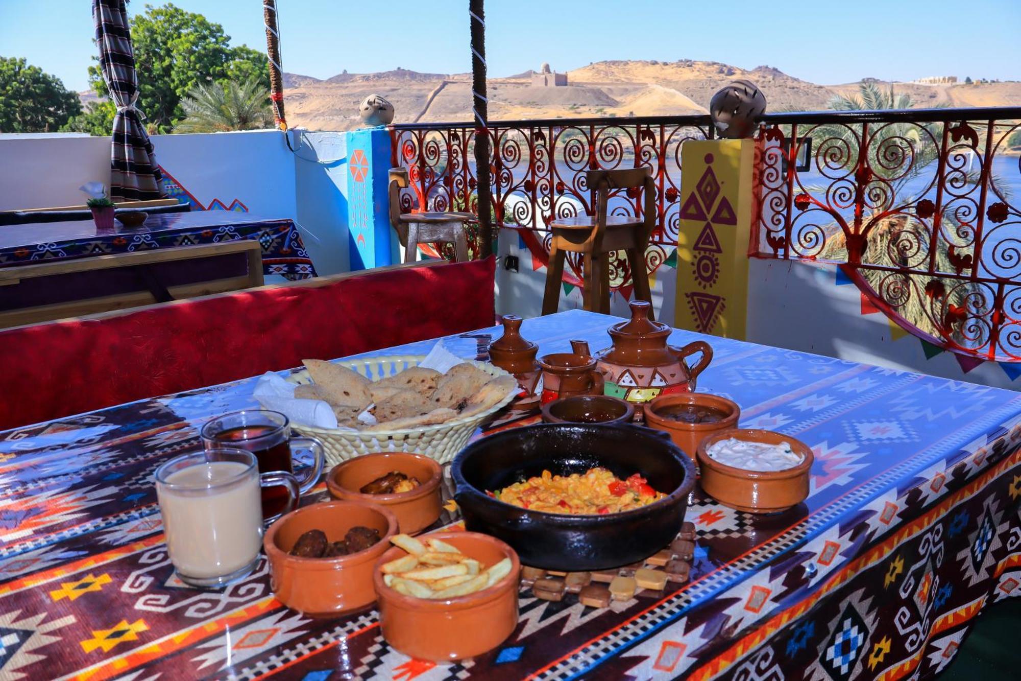 Отель Bayt Zaina - Nubian Hospitality House Асуан Экстерьер фото