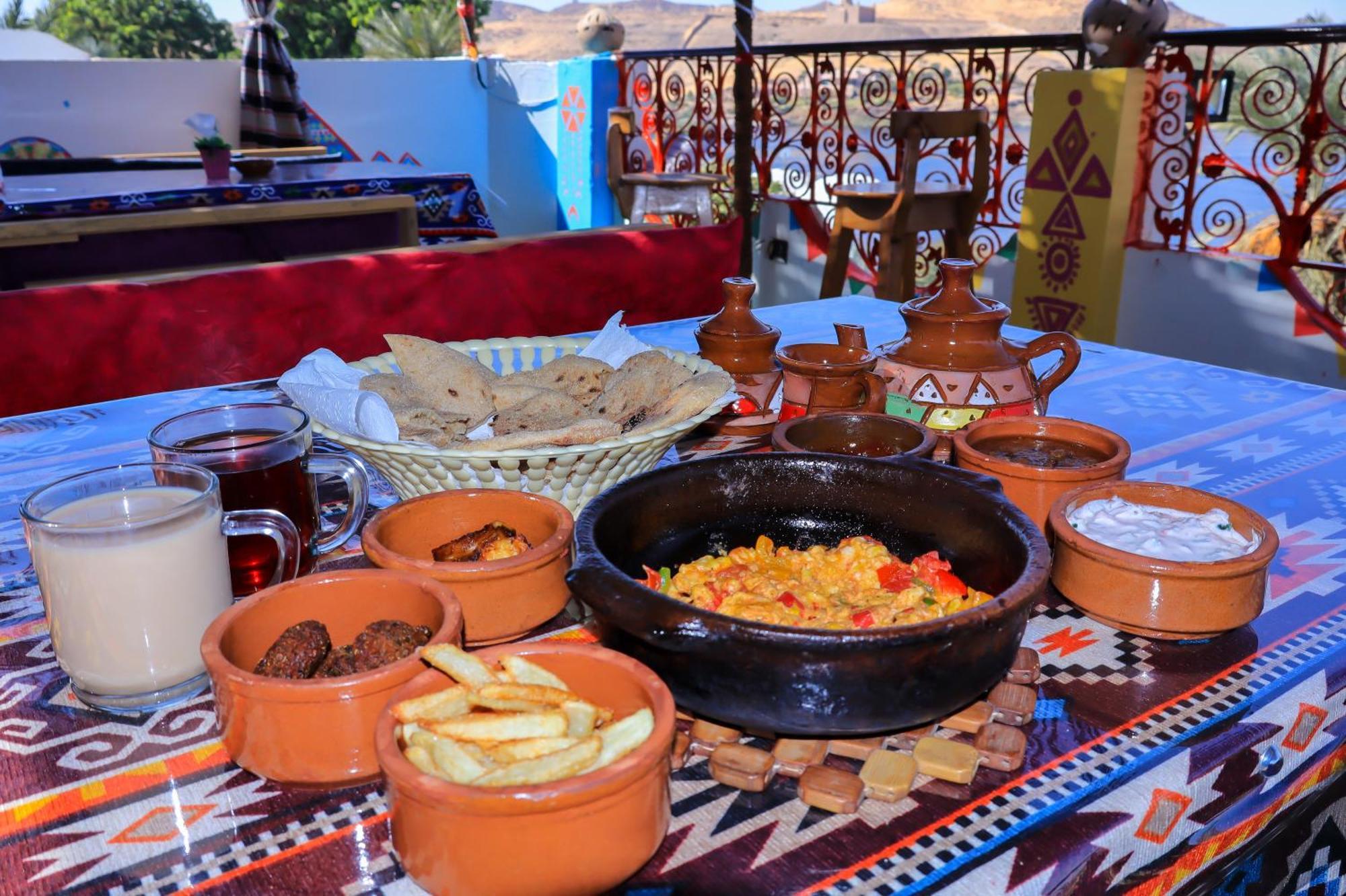Отель Bayt Zaina - Nubian Hospitality House Асуан Экстерьер фото